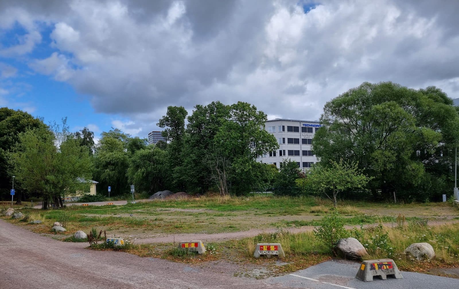 Den obebyggda ytan vid Stampens kyrkogård som den ser ut idag